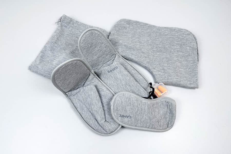 3 Reisesets Capz, 4-teilig